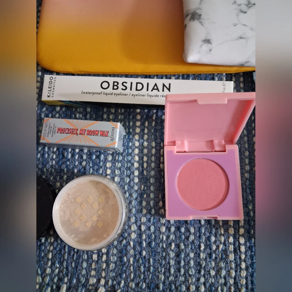 6 Assorted Cosmetics Bundle Lot Plus 2 Ipsy Bags